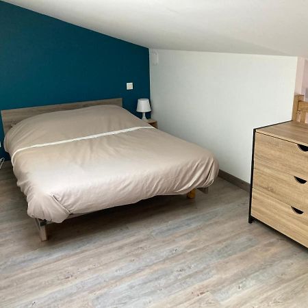 Studio Meuble Du Bourg Puymiclan 외부 사진