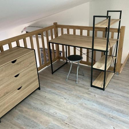 Studio Meuble Du Bourg Puymiclan 외부 사진
