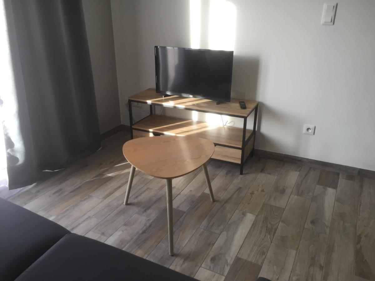 Studio Meuble Du Bourg Puymiclan 외부 사진