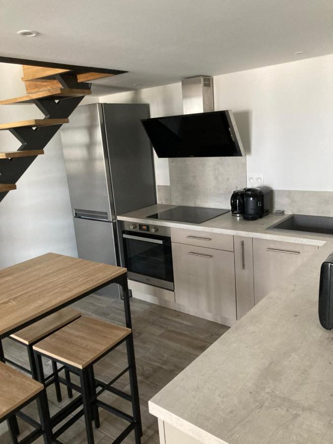 Studio Meuble Du Bourg Puymiclan 외부 사진