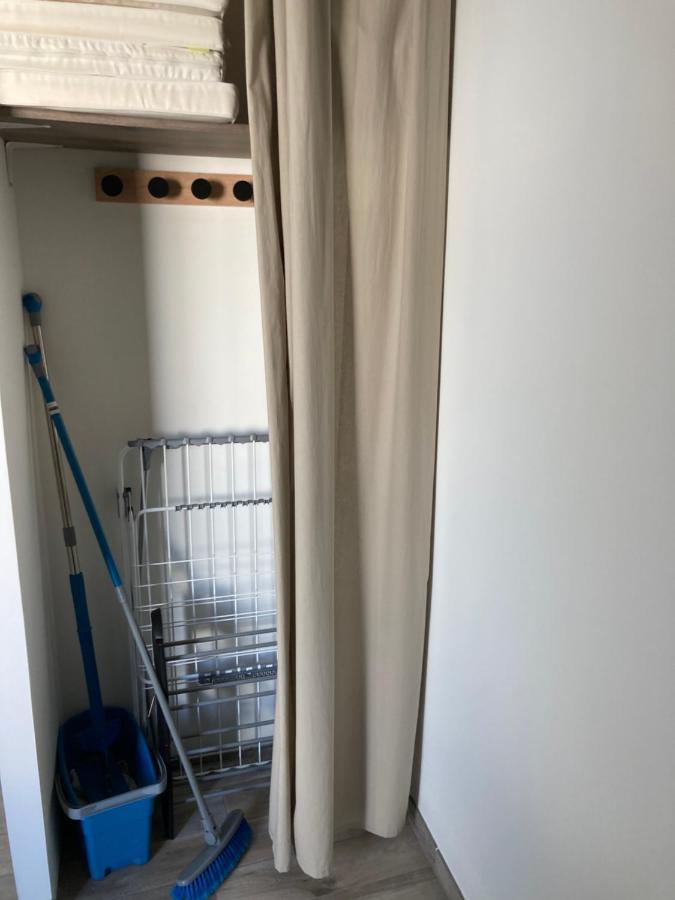 Studio Meuble Du Bourg Puymiclan 외부 사진